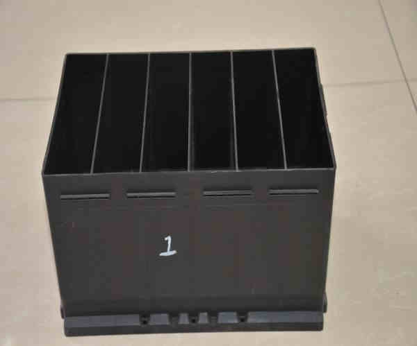 海西电池盒模具2