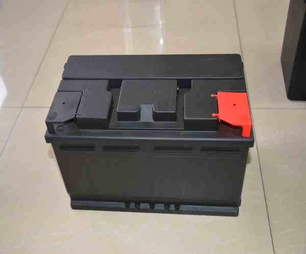 双鸭山电池盒模具3